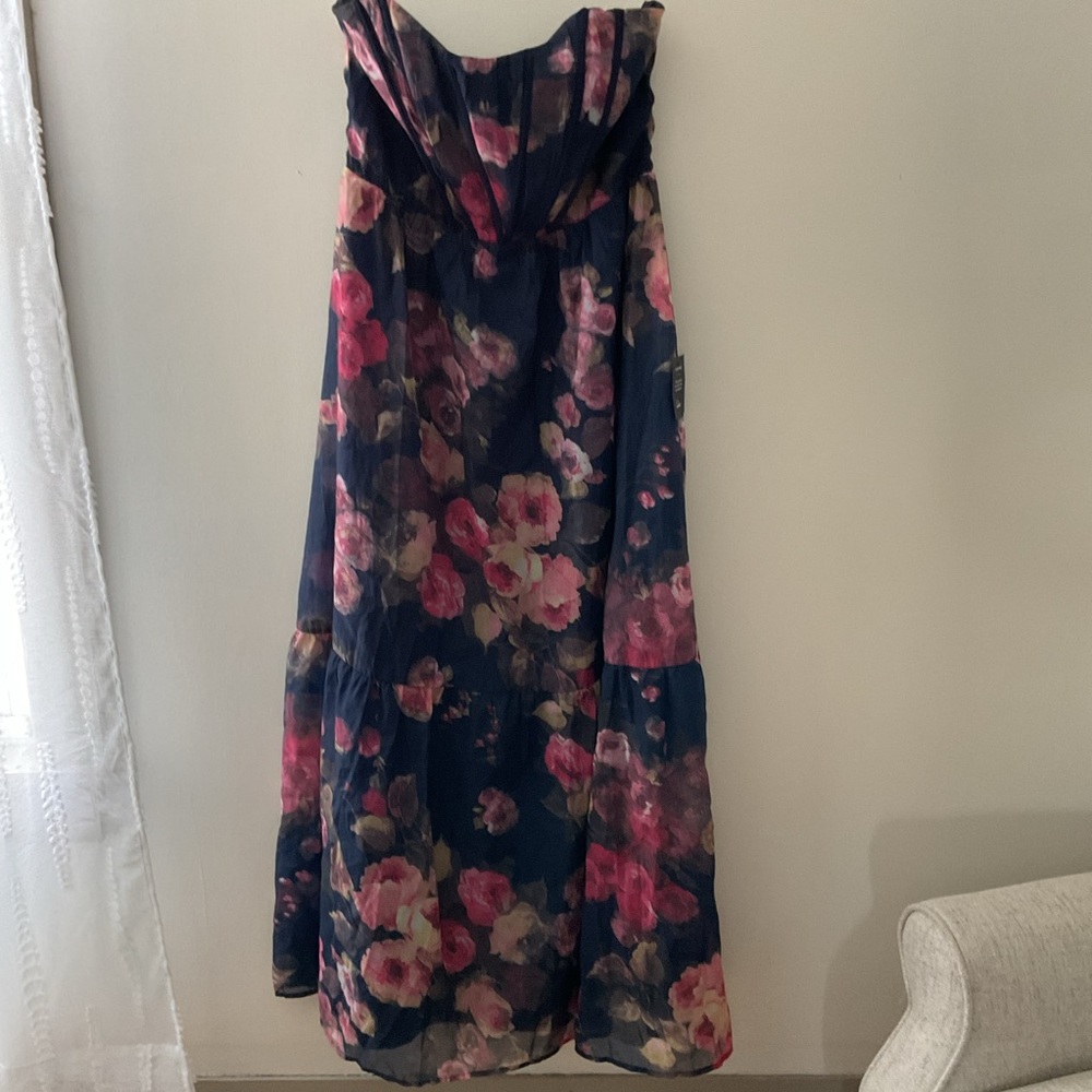 Lulu's Navy Strapless Floral Maxi Dress with Pink Blooms - Picture 5 of 15
